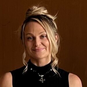 Meet your Posher, Jennie